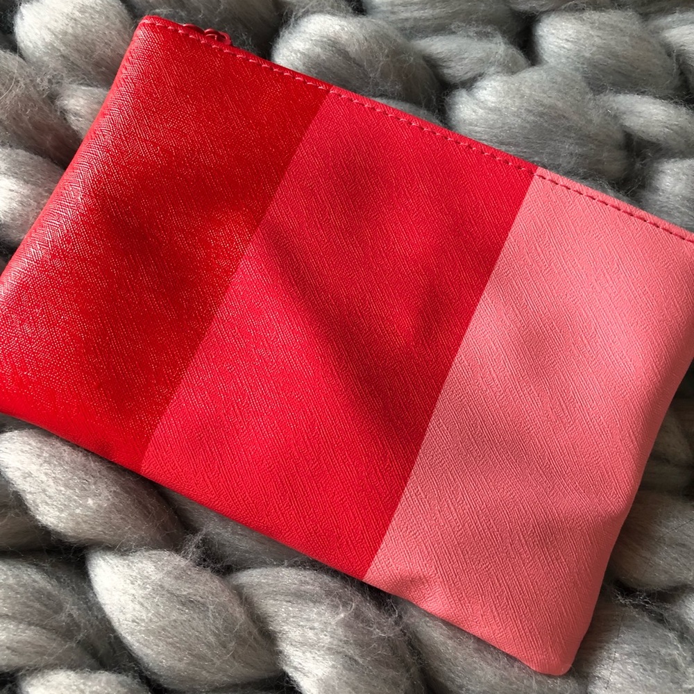 Ipsy bag - Picture 2 of 3